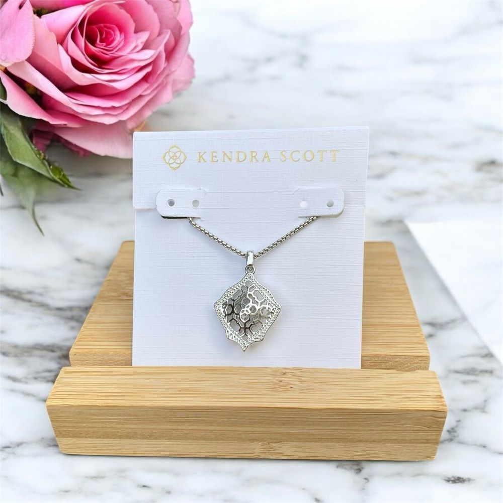 New Kendra Scott Kacey Silver Filigree Necklace Adjustable w/Dustbag - Picture 2 of 5